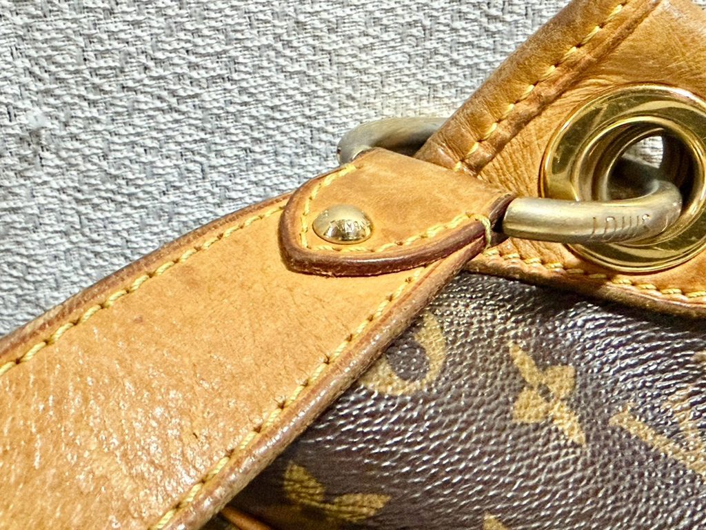ルイ・ヴィトンのバッグの革部分と細部